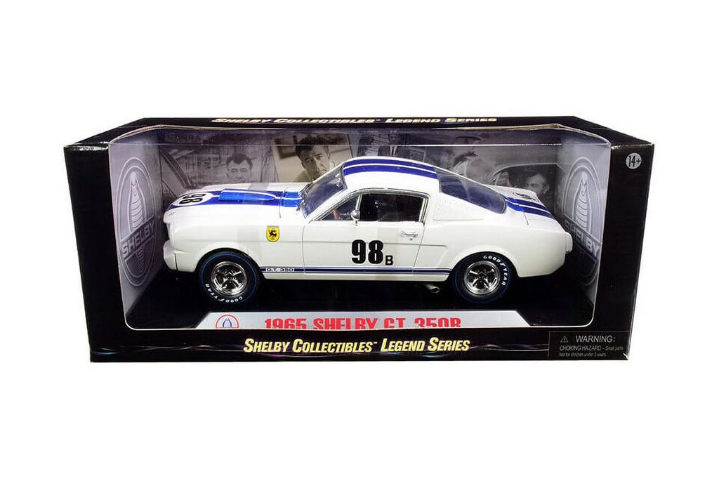 White 1/18 Scale Diecast Model Toy Car A13565