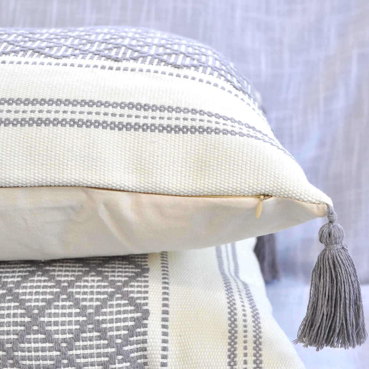 Gray 12x20 inch Set of 2 Checkered Lumbar Pillow Covers E732